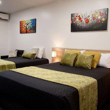 Abode37 Motel Emerald Oda fotoğraf