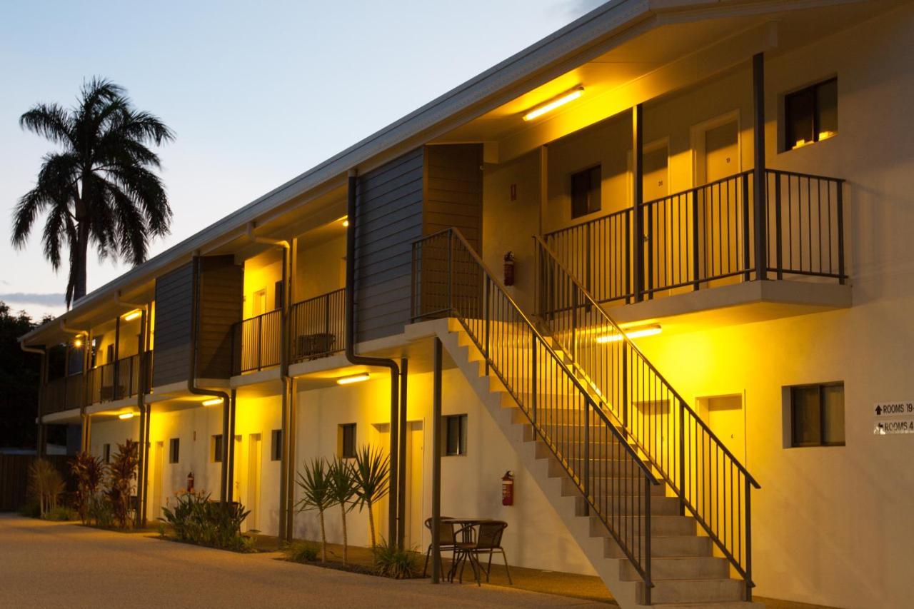 Abode37 Motel Emerald Dış mekan fotoğraf